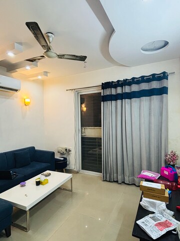 Master Bedroom in 3 BHK Builder Floor at Ardee City, Sector 52 – for Rent