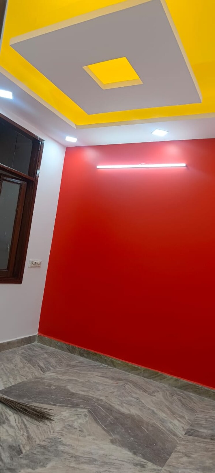 Room, shaheen bagh 2 Bedroom 55 Sq.Yd. Apartment In Shaheen Bagh Delhi 8289742