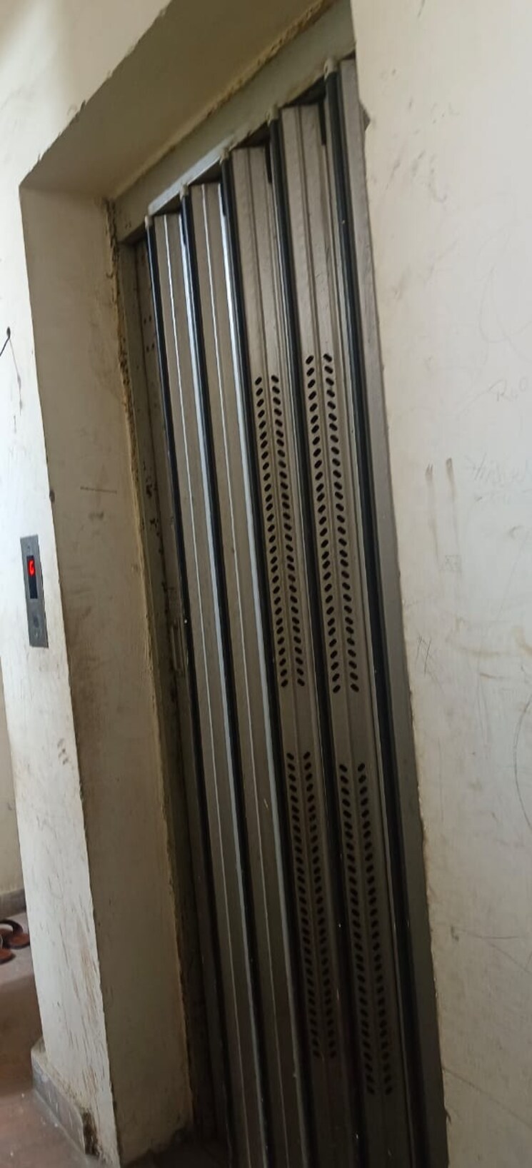 undefined, shaheen bagh 2 Bedroom 55 Sq.Yd. Apartment In Shaheen Bagh Delhi 8289742