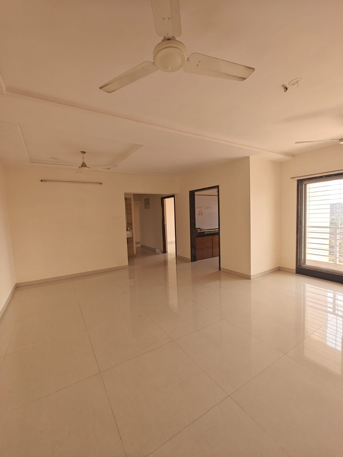 3 BHK + Extra Room Apartment For Sale in Seawoods