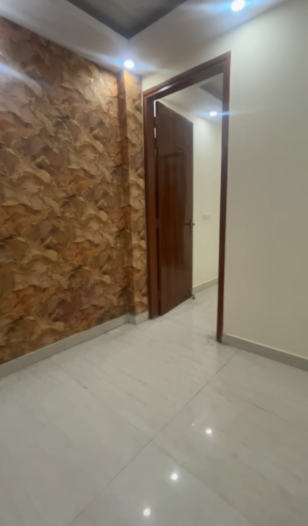 2 BHK Builder Floor For Rent in Govindpuri