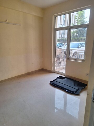 2.5 BHK Apartment For Rent in ROF Aalayas, Sector 102