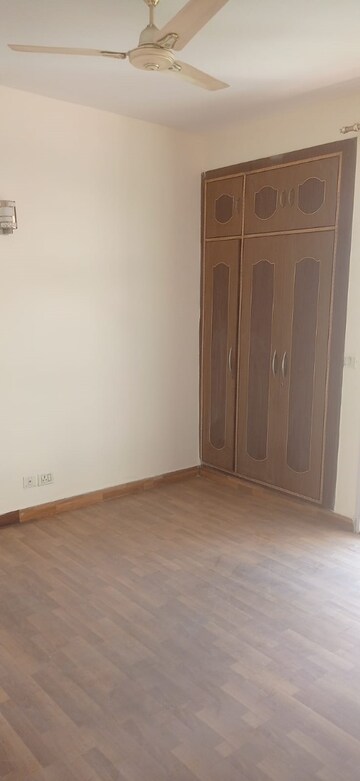 Room in 2 BHK Independent House at Sector 56 – for Rent