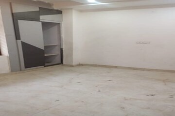 Room in 2 BHK Builder Floor at Badarpur – for Sale