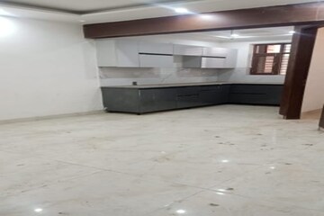 Parking in 2 BHK Builder Floor at Badarpur – for Sale