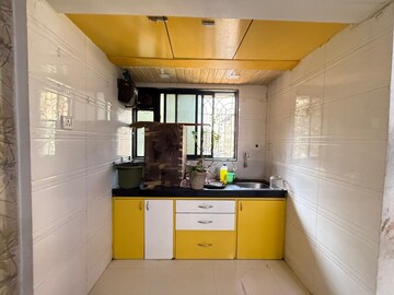 Kitchen in 1.5 BHK Apartment at Seawoods – for Rent