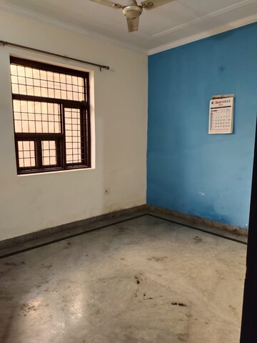 Room in 1 BHK Builder Floor at Saket – for Rent