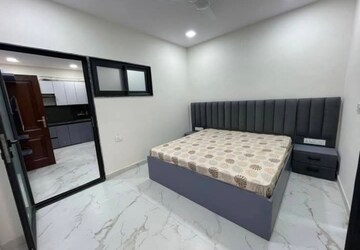 Bedroom in 1 BHK Builder Floor at Saket – for Rent