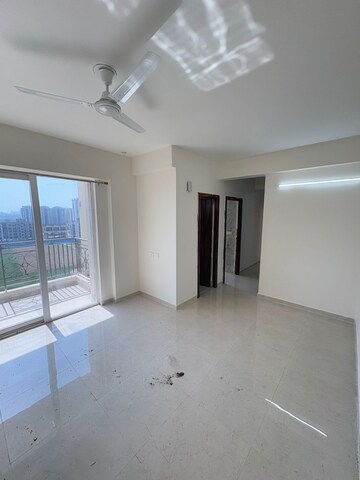 Room in 2.5 BHK Apartment at Signature The Millennia 2, Sector 37d – for Rent