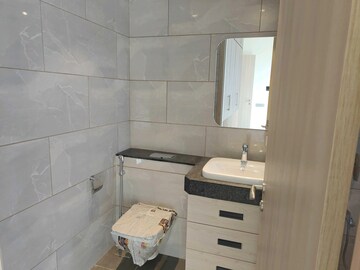 Bathroom in 5 BHK Apartment at Rustomjee Crown, Prabhadevi – for Rent