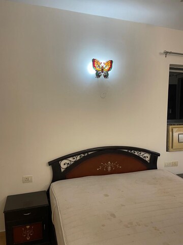 Furnished Amenities in 3 BHK Builder Floor at Unitech Arcadia, South City 2 – for Rent