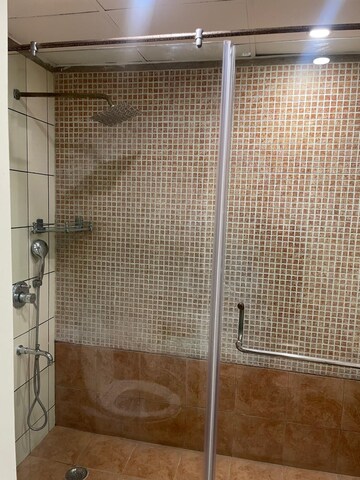 Bathroom in 3 BHK Builder Floor at Unitech Arcadia, South City 2 – for Rent