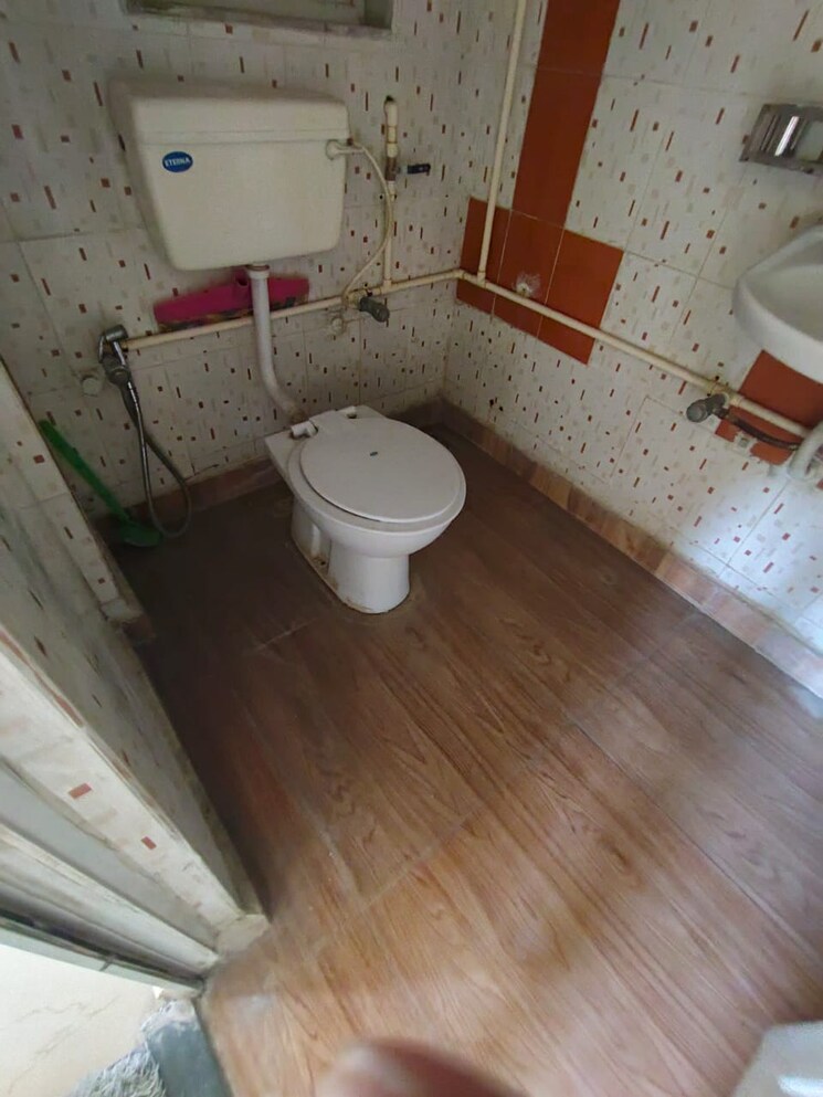 Bathroom, royal-palms-ruby-isle-apartment 2 Bedroom 800 Sq.Ft. Apartment In Goregaon East Mumbai 8290106