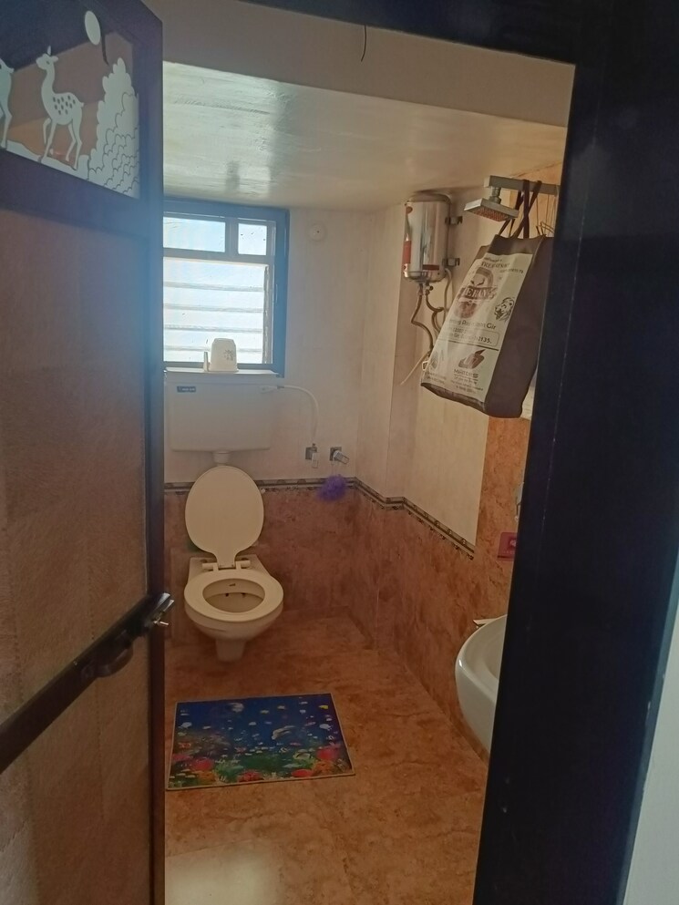 Bathroom, yogi-ratna-apartments 2 Bedroom 724 Sq.Ft. Apartment In Borivali West Mumbai 8290119