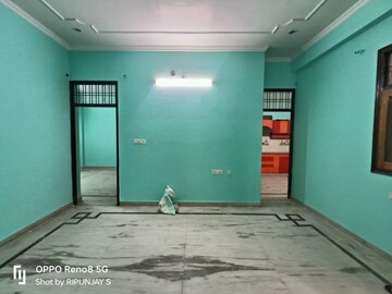 Room in 2.5 BHK Independent House at Gomti Nagar – for Rent