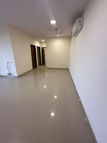 Living Room in 2.5 BHK Apartment at Oberoi Realty Splendor, Jogeshwari East – for Rent