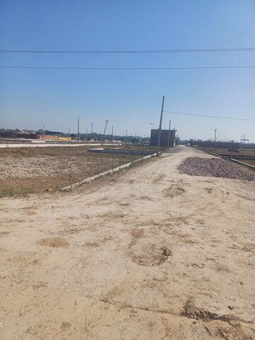  Plot For Sale in Jewar