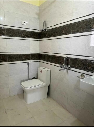 Bathroom in 1 BHK Builder Floor at Saket – for Rent
