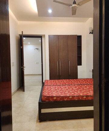 Bedroom in 3 BHK Builder Floor at Sushant Vyapaar Kendra, Sector 43 – for Rent