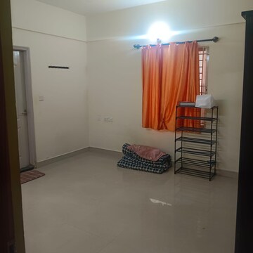 Room in 3 BHK Apartment at Ushodaya Trinity, Bellandur – for Rent
