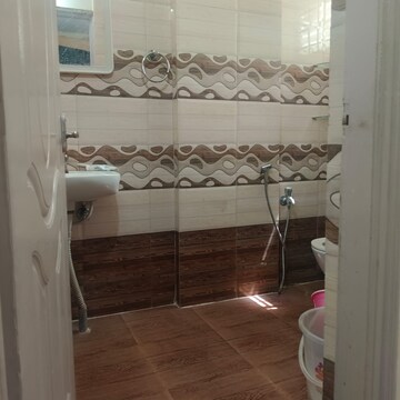 Bathroom in 3 BHK Apartment at Ushodaya Trinity, Bellandur – for Rent