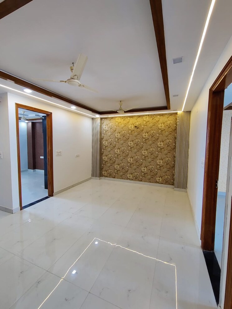Room, gms road 3 Bedroom 1400 Sq.Ft. Builder Floor In Gms Road Dehradun 8290259