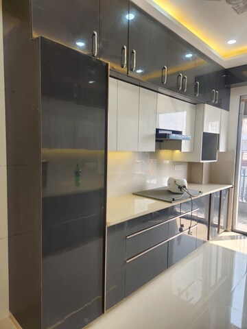 Kitchen in 3 BHK Builder Floor at Ardee City, Sector 52 – for Rent