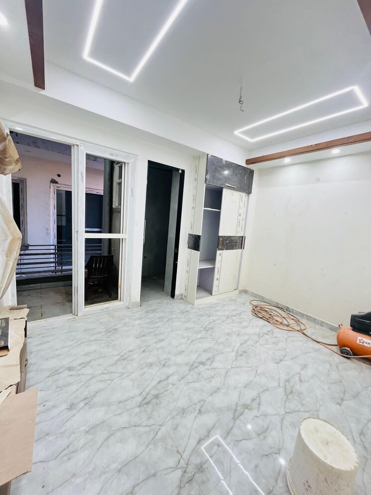 Room, gms road 4 Bedroom 111 Sq.Yd. Independent House In Gms Road Dehradun 8290343