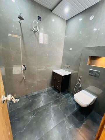 Bathroom in 4 BHK Independent House at Gms Road – for Sale