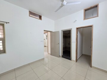 Building Lobby in 1 BHK Apartment at Indiranagar – for Rent