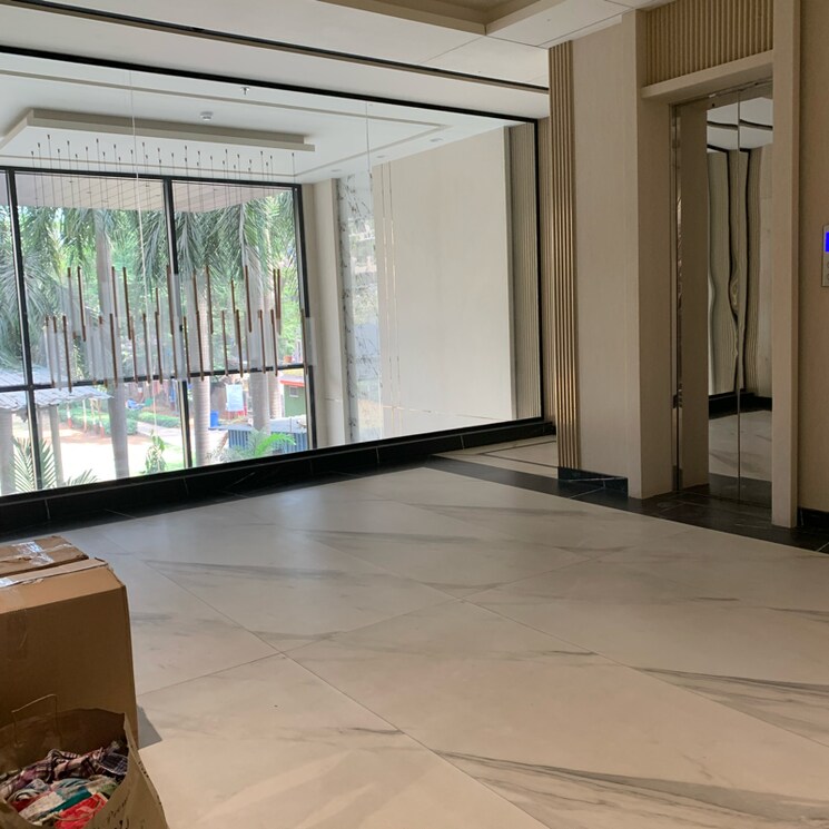 Room, borivali west Commercial Office Space 570 Sq.Ft. In Borivali West Mumbai 8290488