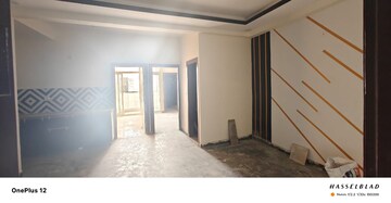 Room in 3 BHK Builder Floor at Sector 73 – for Sale