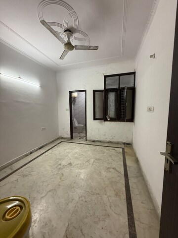 2 BHK Apartment For Rent in Chattarpur