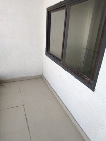  2 BHK Apartment at Kala Nagar – for Sale