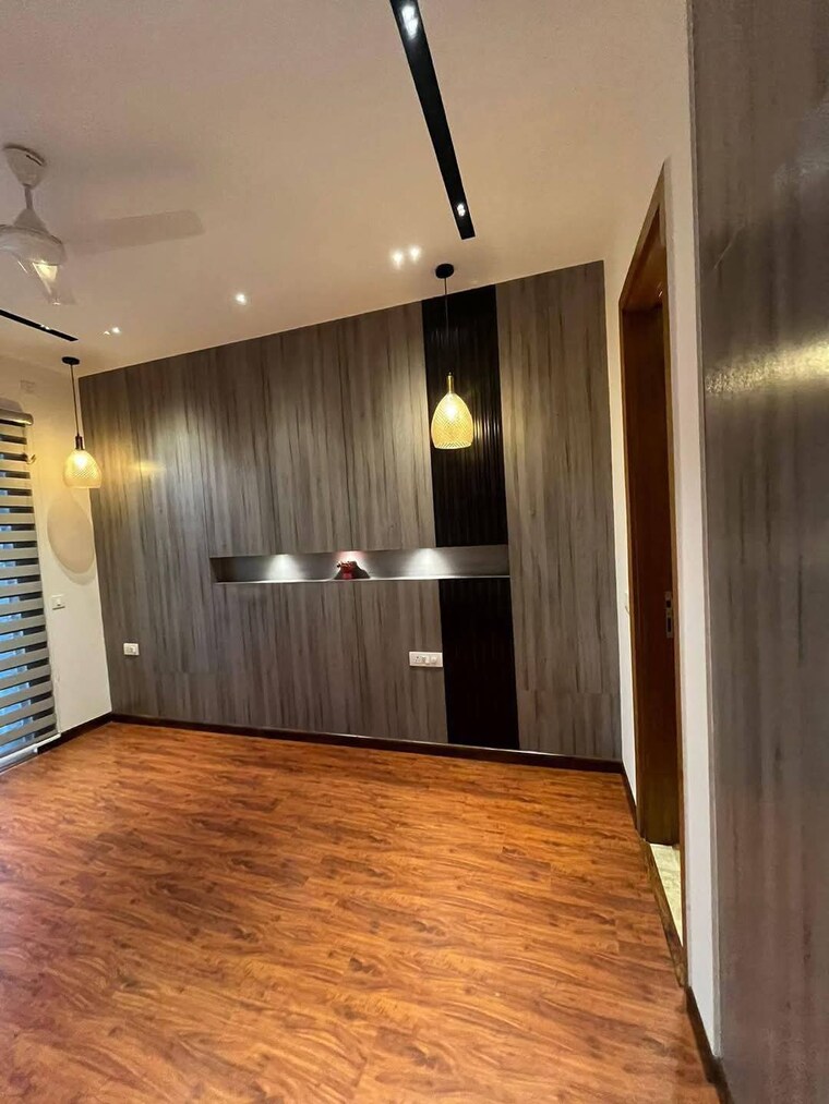 Room, bptp-amstoria-country-floor 3 Bedroom 1622 Sq.Ft. Builder Floor In Sector 102 Gurgaon 8290671