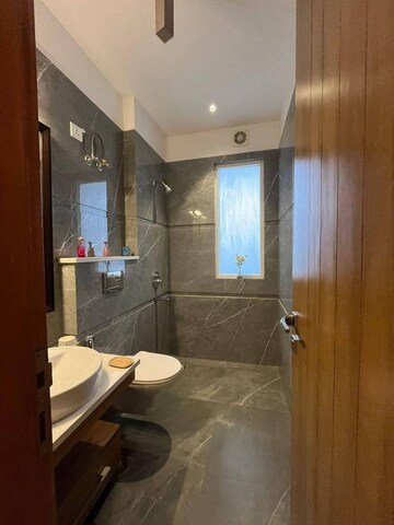 Master Bedroom in 3 BHK Builder Floor at BPTP Amstoria Country Floor, Sector 102 – for Sale