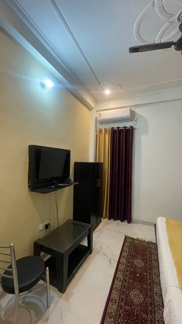 Living Room in 6+ BHK Independent House at Gomti Nagar – for Rent
