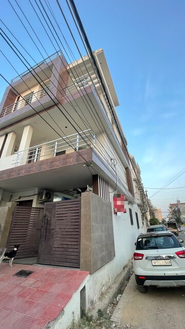 6+ BHK Independent House – Exterior View View at Gomti Nagar - for Rent