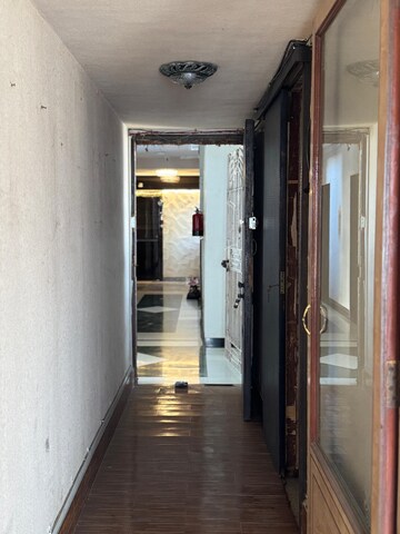 Building Lobby in 3 BHK Apartment at Jupiter Apartment Cuffe Parade, Cuffe Parade – for Sale