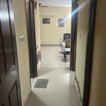 Building Lobby in 2 BHK Apartment at TDI City Kingsbury, Sector 61 – for Rent