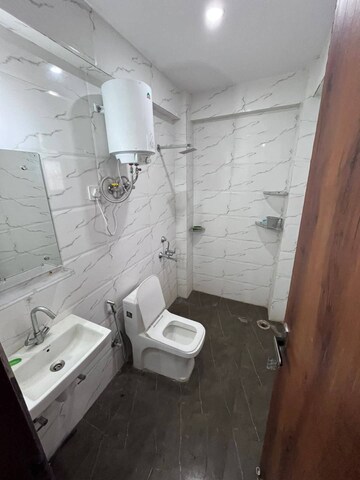 Bathroom in 1 BHK Builder Floor at DLF Star Tower, Sector 30 – for Rent