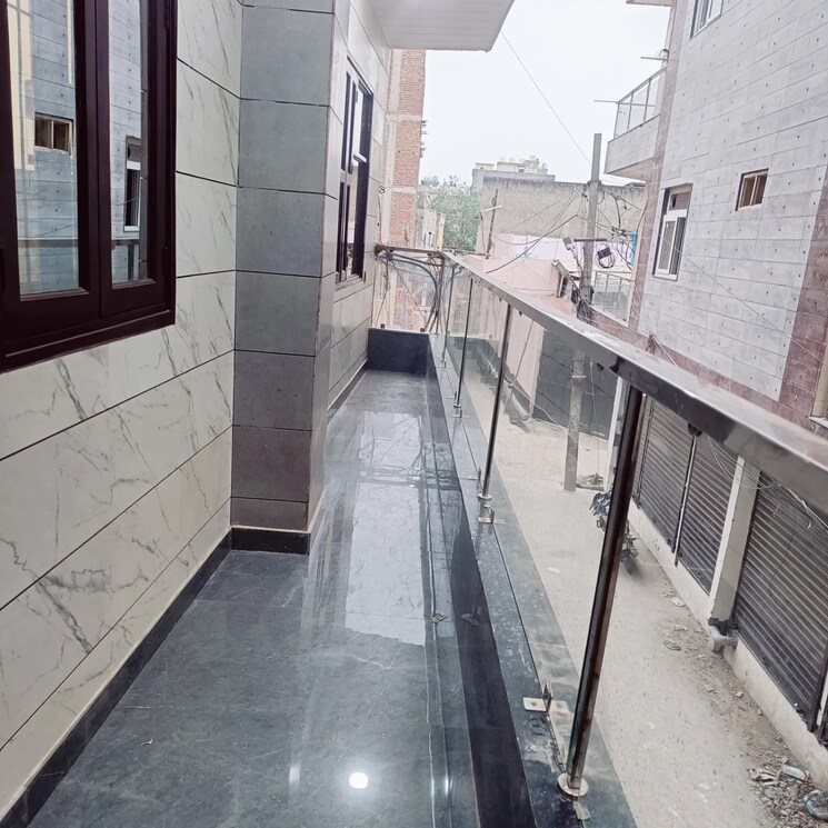 Balcony, burari 2 Bedroom 50 Sq.Yd. Builder Floor In Burari Delhi 8290917
