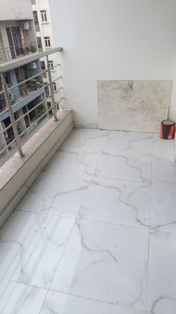 Balcony in 3.5 BHK Builder Floor at BPTP Floors, Sector 70 – for Sale