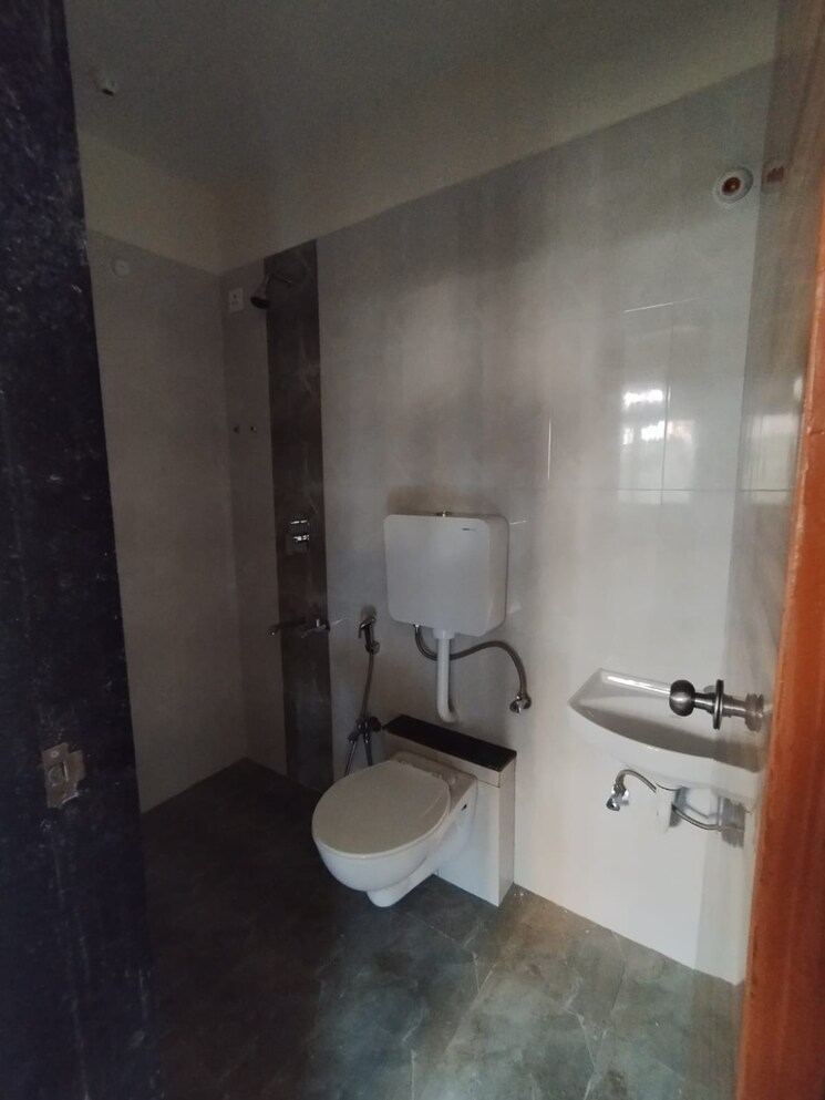 Bathroom, k-m-horizon-palms-2 1 Bedroom 450 Sq.Ft. Apartment In Owale Thane 8290929