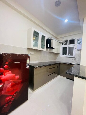 Kitchen in 2 BHK Builder Floor at DLF Star Mall, Sector 30 – for Rent