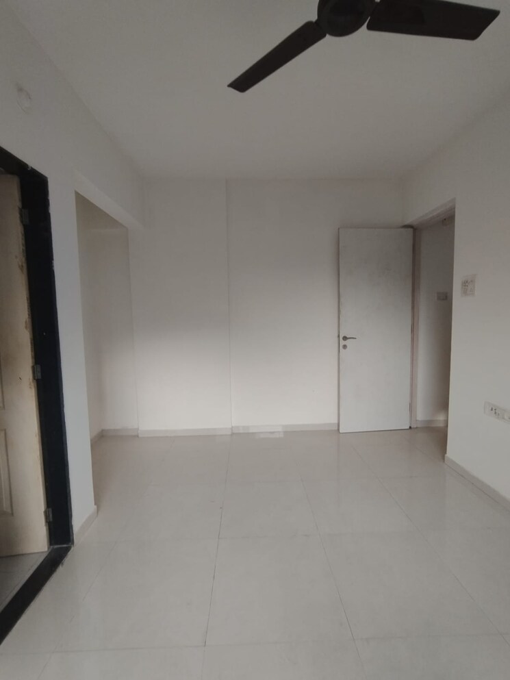 Room, puranik-city-phase-iii 1 Bedroom 450 Sq.Ft. Apartment In Ghodbunder Road Thane 8290935