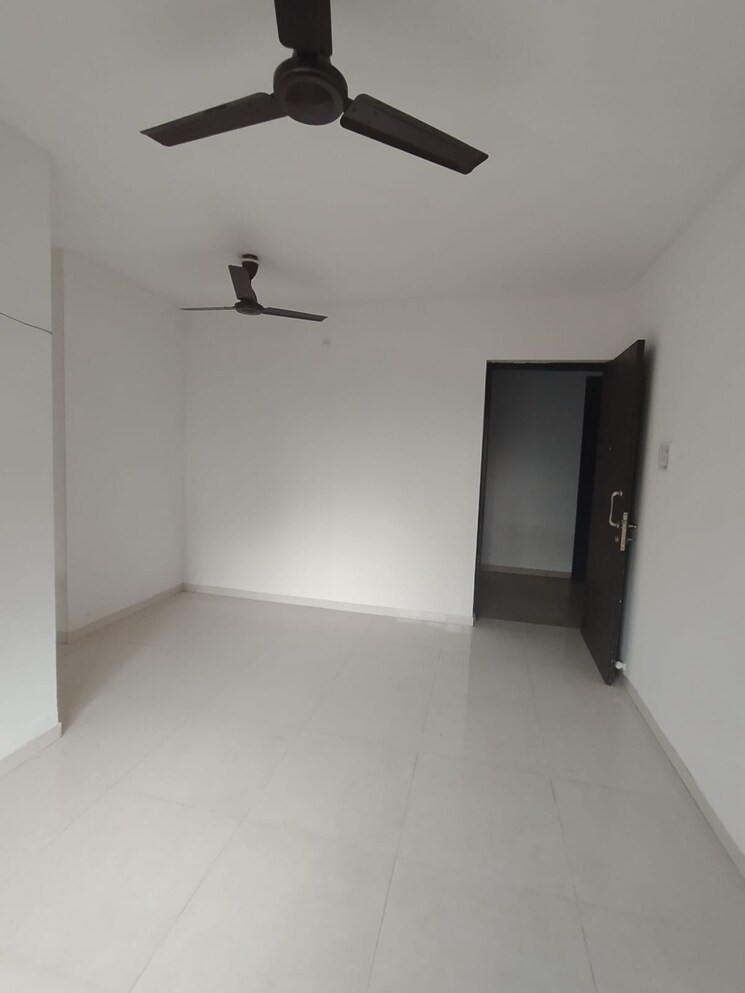 Room, puranik-city-phase-iii 1 Bedroom 450 Sq.Ft. Apartment In Ghodbunder Road Thane 8290935