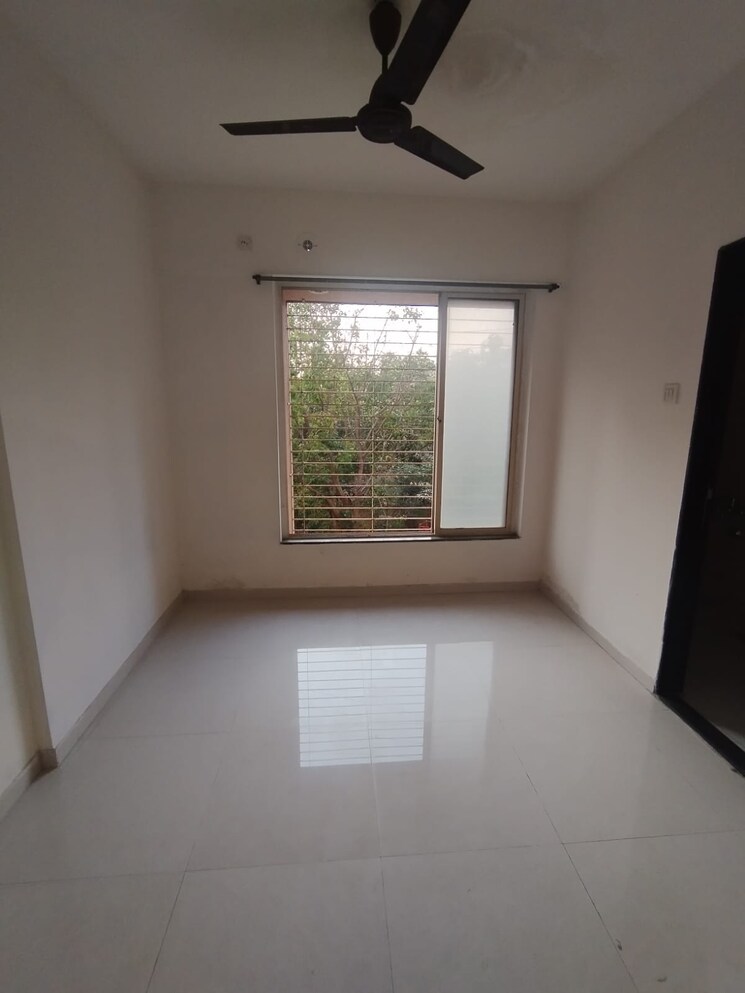 Room, puranik-city-phase-iii 1 Bedroom 450 Sq.Ft. Apartment In Ghodbunder Road Thane 8290935
