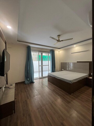 Room in 1 BHK Builder Floor at RWA Residential Society Sector 46, Sector 46 – for Rent