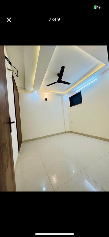 Bathroom in 2 BHK Builder Floor at Paschim Vihar – for Rent